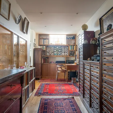 Veeve - Quintessentially Quinzieme Daire